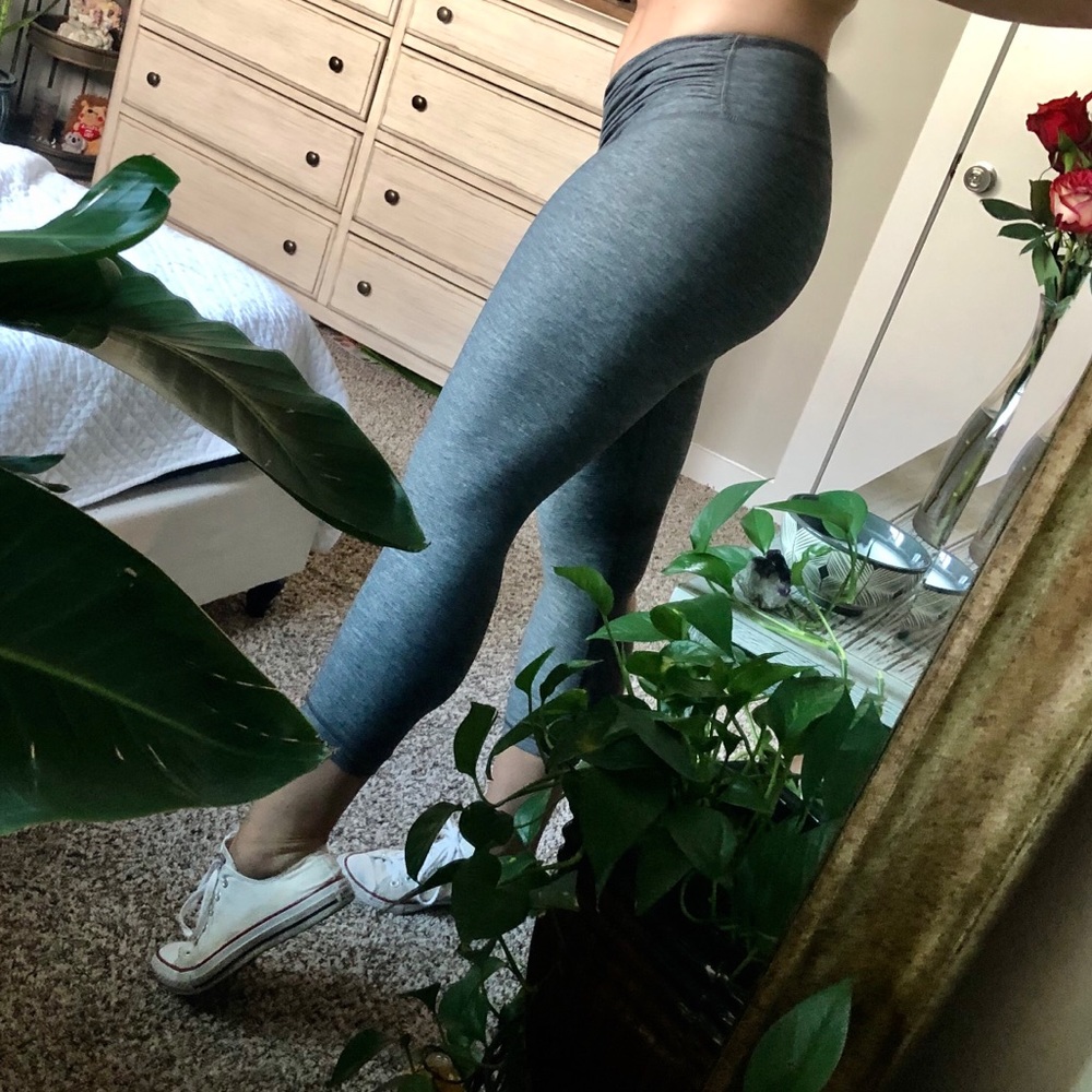 Lululemon Women’s Mid-rise Leggings